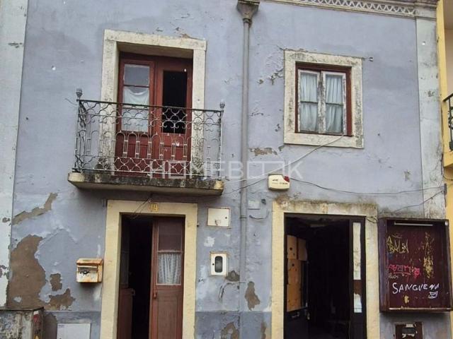 Prdio centro da Vila de Grndola