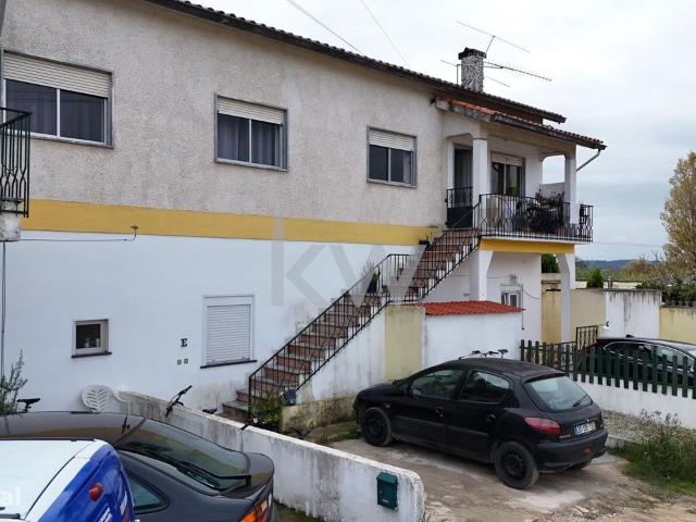 Prdio c/ 5 apartamentos | Condeixa a Velha | Coimbra | Investimento
