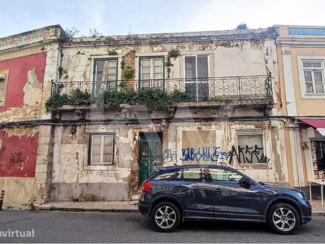 Prdio para reabilitar. Oportunidade de Investimento no Centro de Saca