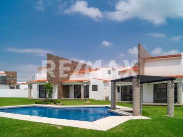 VENTA DE CASA EN CONDOMINIO EN TLAYACAPAN MORELOS
