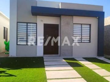 PREVENTA DE CASAS EN RESIDENCIAL SOBRE BLVD. ANAHUAC 4