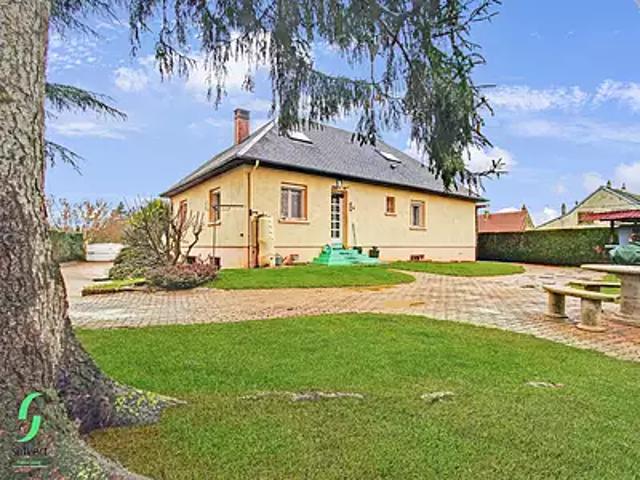 Préveranges 18370 Achat / Vente maison 6 pièces t6 au dernier étage terrasse