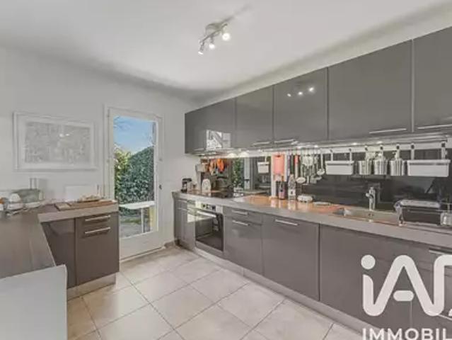 Prévessin Moëns 01280 Achat / Vente appartement 3 pièces t3 parking