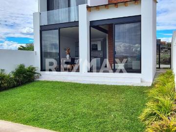 Pre venta de casa, Fracc. Santa Fe Xochitepec, Morelos. Clave 5486