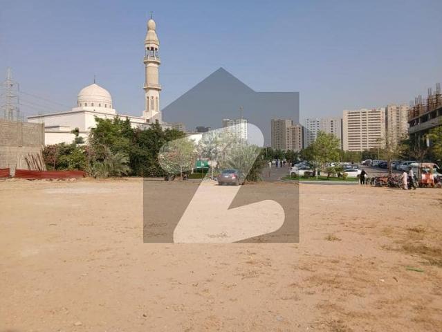 Precinct 4 Corner Plot 570 Square Yards For Sale