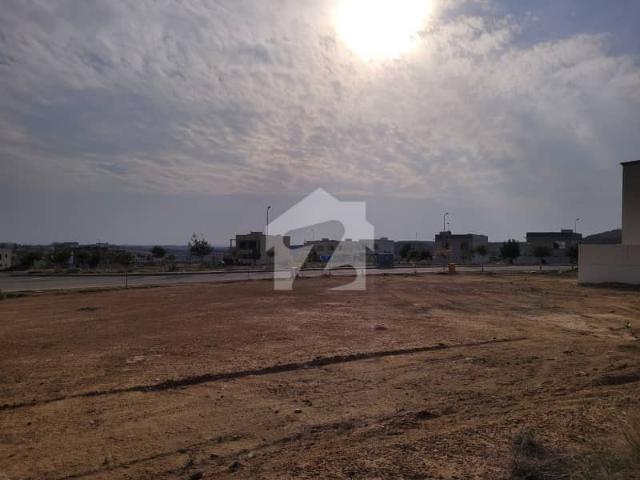 Precinct 8, 272sq yds West Open Residential Plot for Sale at Most Prime Location of BTK