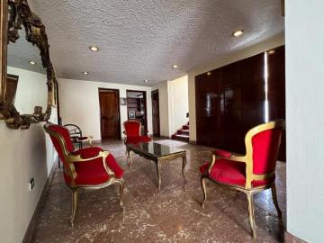 OPORTUNIDAD UNICA! CASA HERMOSA AL INICIO DE LA MOLINA