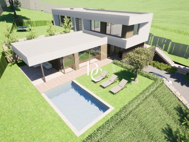 Precio parcela 900.000 €.Precio con proyecto de casa 1.800. 357m² Sitges