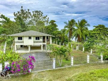 Precio Reducido! Casa Tranquila Frente Al Mar En Puerto Armuelles