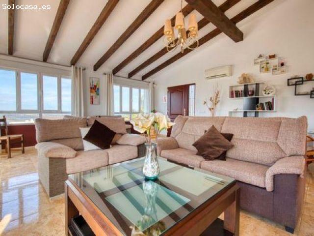PRECIOSA VILLA EN PEGO. JLRU T2248