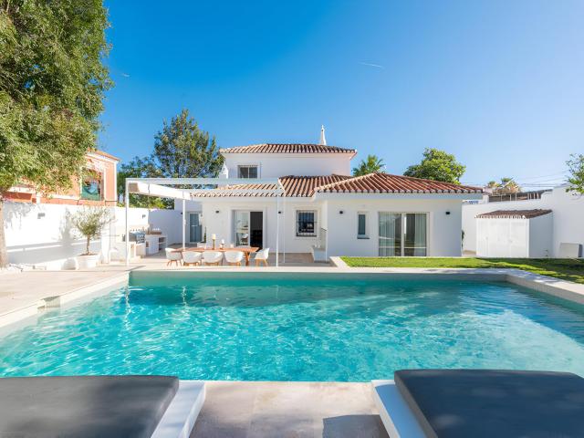 Preciosa villa reformada en Nueva Andalucía Esta preciosa vi. 252m² Marbella