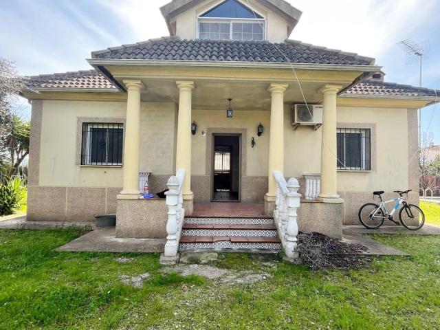 Preciosa vivienda en Nuevo Higuerón