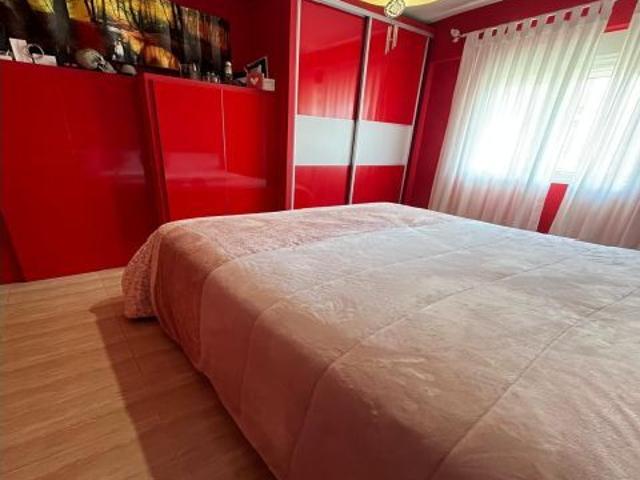 PRECIOSA VIVIENDA JUNTO AL BULEVAR