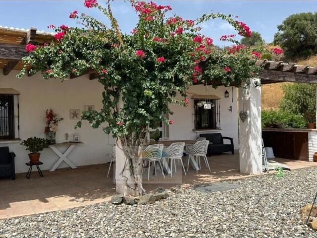 Preciosa y espaciosa villa con vistas al valle, de 148 m² co. 148m² Alora
