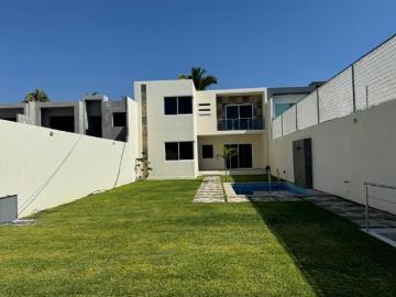Preciosa casa moderna al sur de Cuernavaca, fraccion Burgos Bugambilias 4 rec, 3 baños, alberca