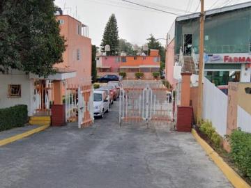 PRECIOSA CASA CERCA DE PLAZA LAS FLORES COACALCO
