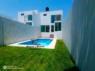 PRECIOSA CASA CON ALBERCA EN CUAUTLA MORELOS. ZONA CENTRICA COL. PLAN DE AYALA