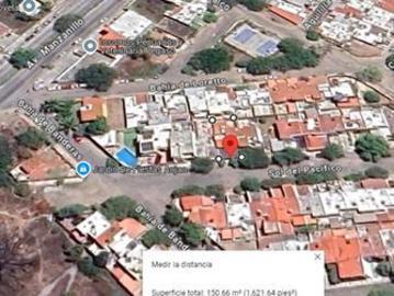 PRECIOSA CASA, CON AV. PRINCIPALES ALEDAÑAS COMO  MANZANILLO