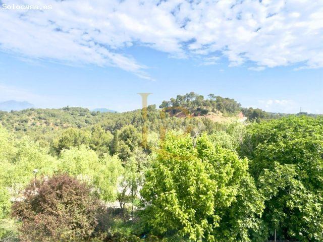 PRECIOSA CASA CON JARDÍN Y PISCINA EN ZONA TRANQUILA DE CASTELLBISBAL