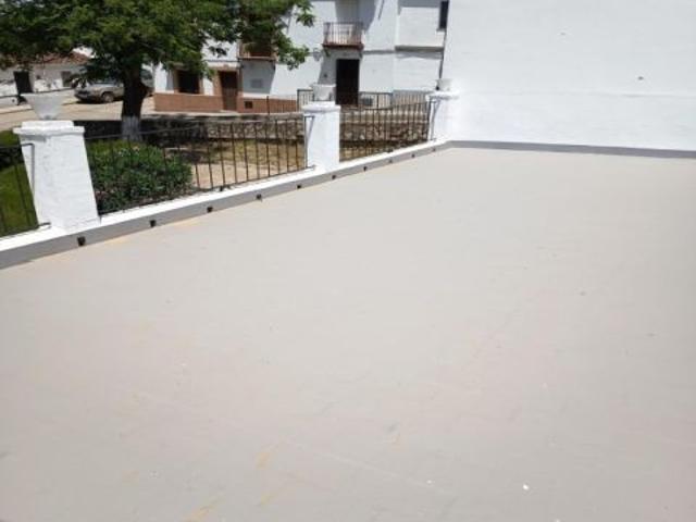 Preciosa casa de obra nueva con patio en El Pedroso!