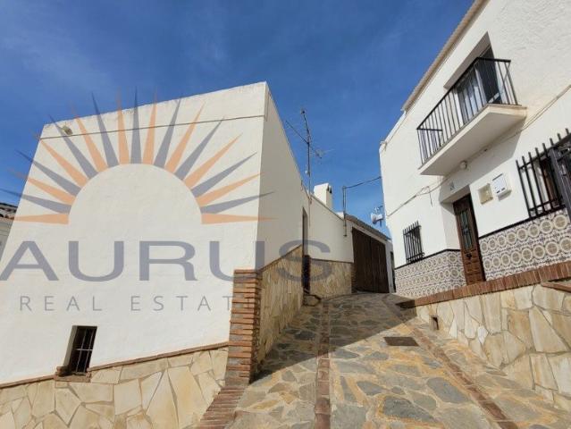 Preciosa casa de pueblo situada en el pintoresco pueblo de C. 126m² Sayalonga