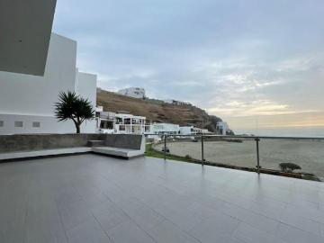 Preciosa casa de playa en exclusiva playa privada de Asia Misterio