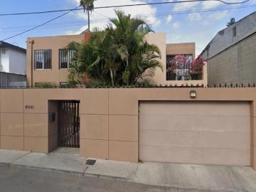 PRECIOSA CASA EN VENTA EN LAS PALMAS, TIJUANA, BAJA CALIFORNIA