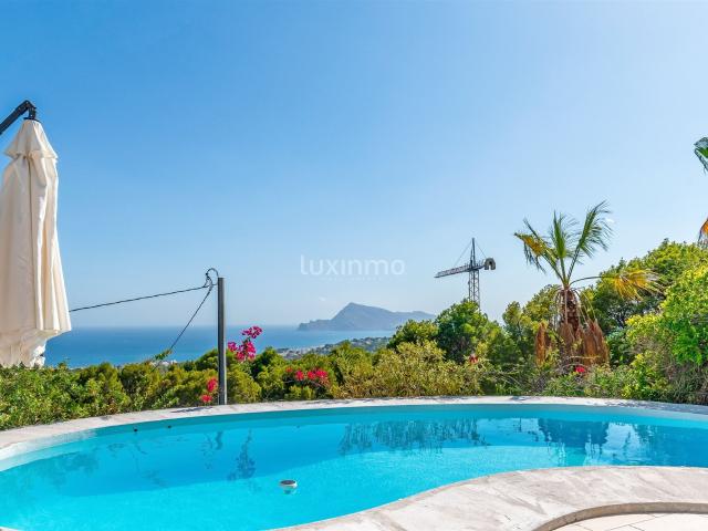 Preciosa casa ibicenca con piscina en venta en Altea 195m² Altea