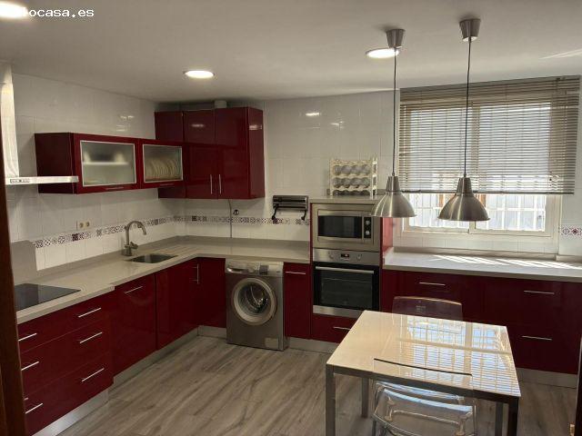 Preciosa Casa junto a Vial Norte !