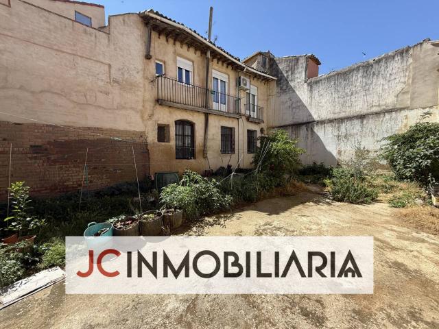 Preciosa casa señorial con patio en Villalón de Campos
