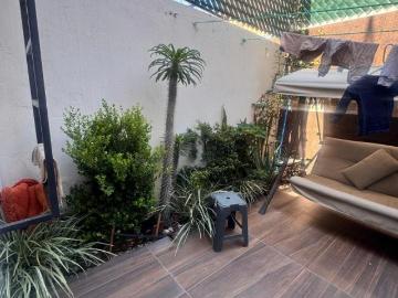 Preciosa casa totalmente remodelada, ampliada en tres niveles, COFRADIA 3