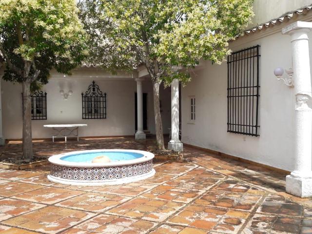 Preciosa casa ubicada en Pedernoso, localidad que pertenece. 800m² Cuenca