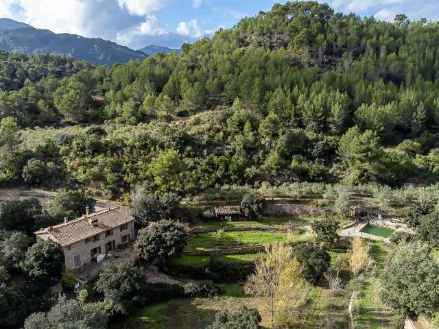 Preciosa finca con licencia de alquiler vacacional en entorno de ensueño en Esporles