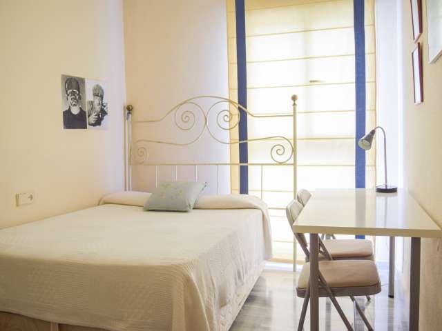 Preciosa habitación en alquiler en apartamento de 4 dormitorios, Las góndolas