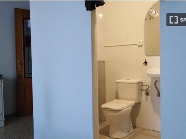 Preciosa habitación en piso en camins al grau, valencia