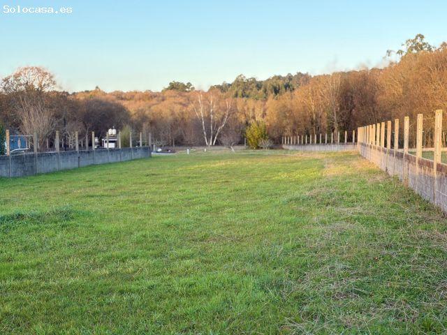 Preciosa pàrcela con parte urbana!