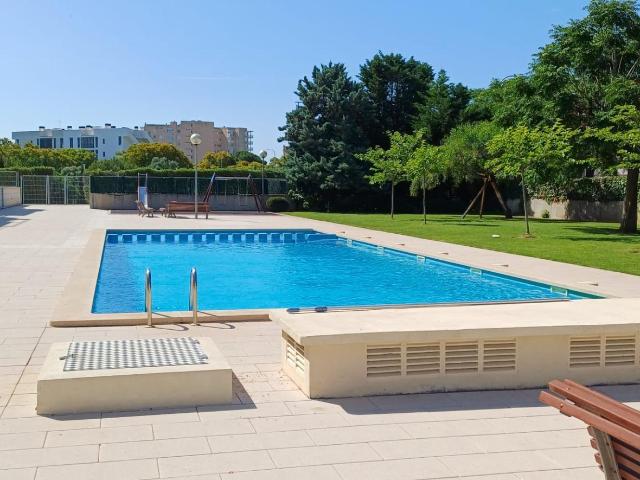 PLANTA BAJA DE 2 HABITACIONES CON TERRAZA PRIVADA Y ZONAS COMUNITRIAS CON PISCINA EN SON DAMETO