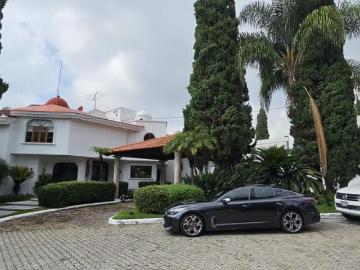 PRECIOSA RESIDENCIA A LA VENTA EN COTO PRIVADO PRIMERA SECCIÓN BUGAMBILIAS