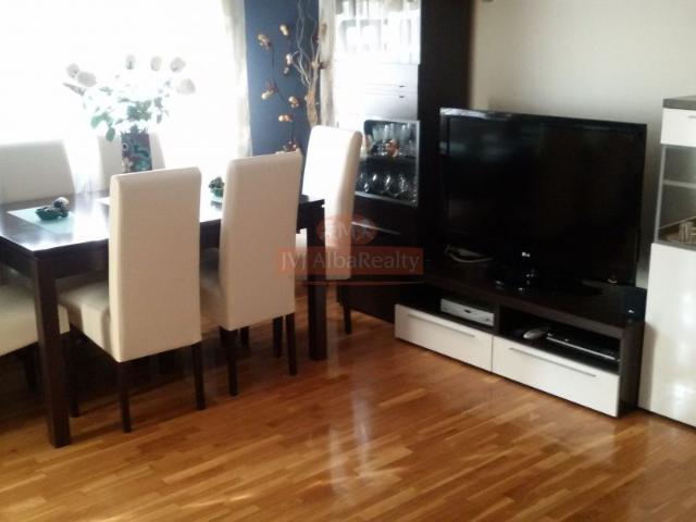 PRECIOSO Y AMPLIO APARTAMENTO EN VENTA JUNTO AL PARQUE ABELARDO SANCHEZ