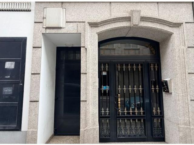 Precioso y amplio piso para entrar a vivir!