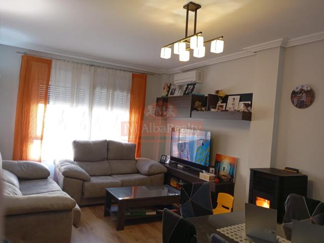 PRECIOSO ADOSADO EN VENTA EN LA PEDANIA DE ARGAMASON