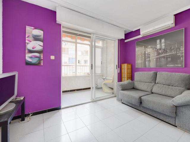 PRECIOSO APARTAMENTO CON PISCINA COMUNITARIA A UNOS PASOS DE LA PLAYA