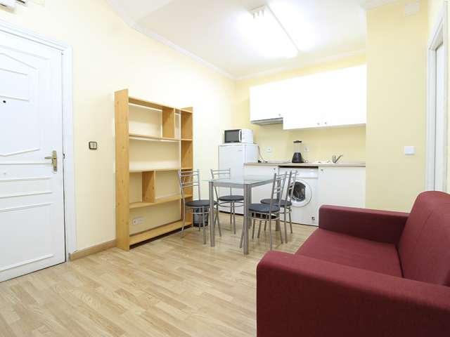 Precioso apartamento de 1 dormitorio en alquiler en Malasaña, Madrid