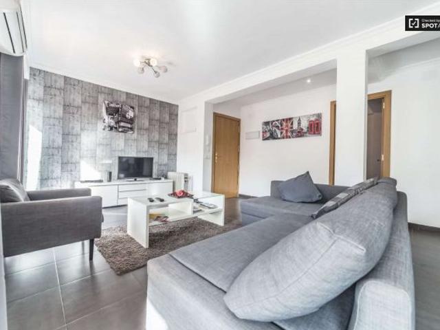 Precioso apartamento de 2 dormitorios en alquiler en Nazaret