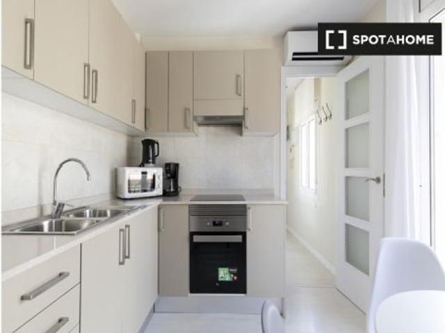 Precioso apartamento de 2 dormitorios en alquiler en Barcelona