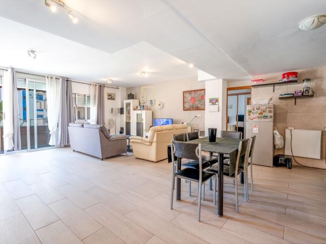 Precioso apartamento de 3 dormitorios y 2 baños situado en p. 117m² Villajoyosa