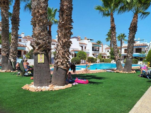Precioso apartamento en planta baja cerca de la Plaza Villamartín