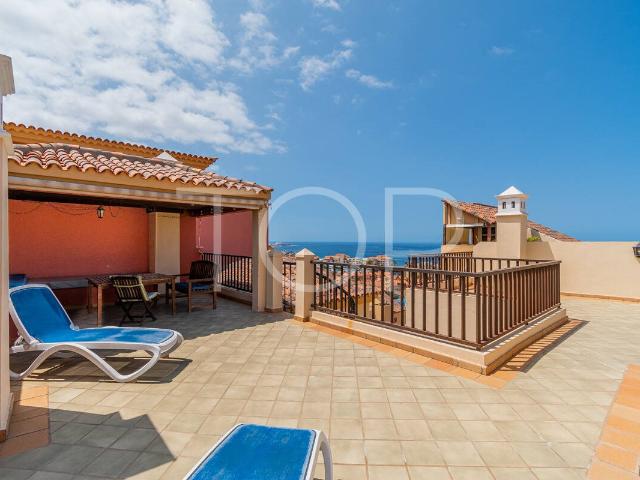 Precioso ático de tres dormitorios en la exclusiva zona de E. 96m² Playa de las Américas