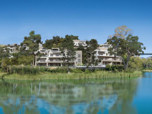 Precioso ático en el lago en Nueva Andalucía