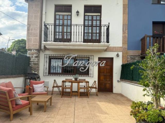 Precioso chalet bifamiliar en Sanfuentes